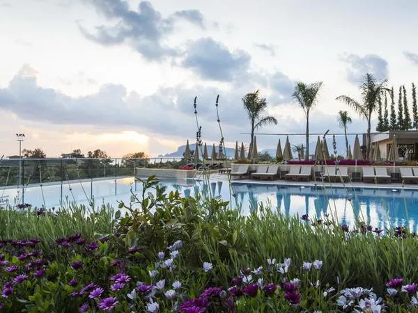 Michell Hotel Spa Beach Club