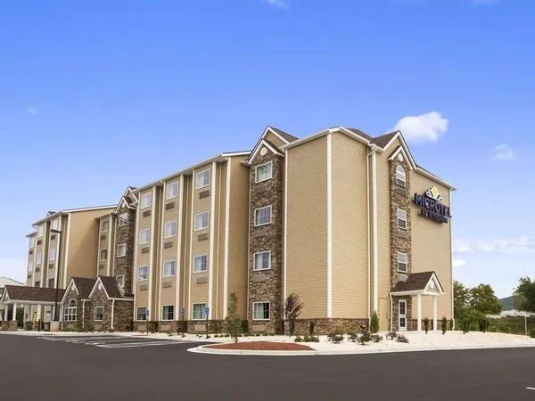 Microtel Inn & Suites by Wyndham Lynchburg