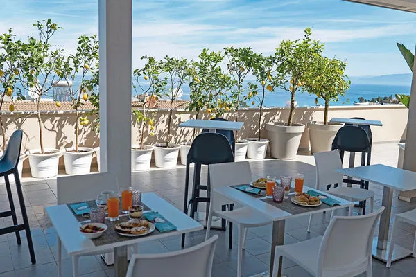 Middle Town Palace Tropea
