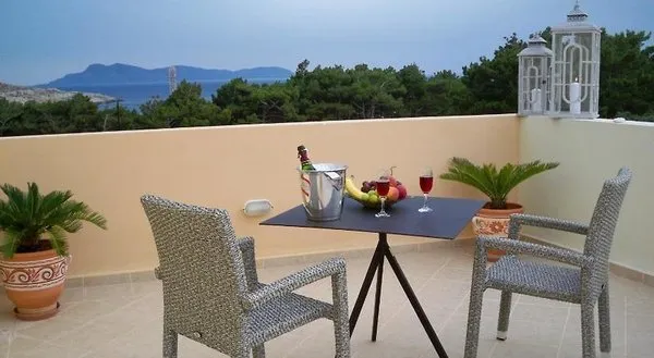 Miraluna Hotel