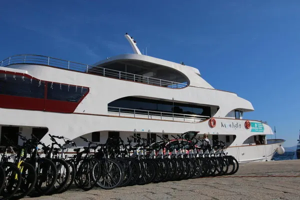 Mit Rad und Schiff in Kroatien