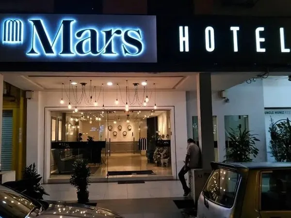 Mixx Hotel