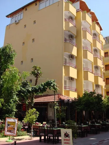 Mola Hotel