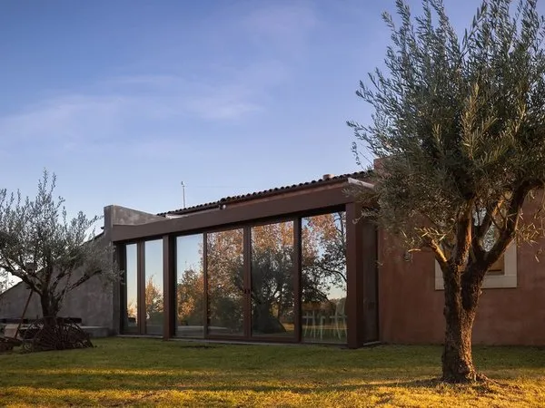 Monaci delle Terre Nere