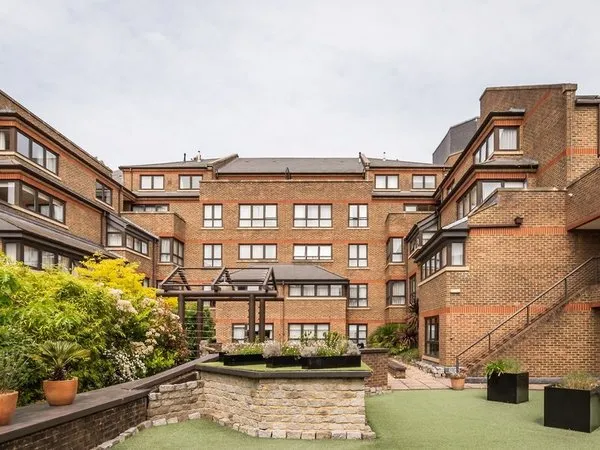 Monarch House Serviced Apartments