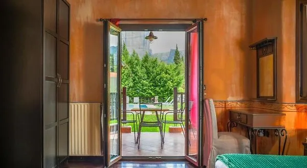 Monastiri Guesthouse