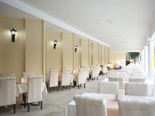 Monte Carlo Hotel