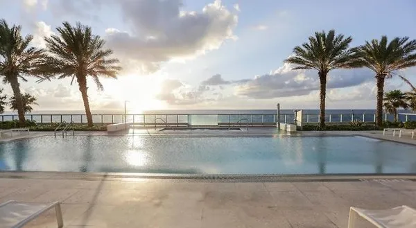 Monte Carlo Miami Beach Condo by Miami Vacations Corporate Rentals