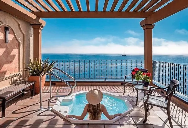 Monterey Bay Inn