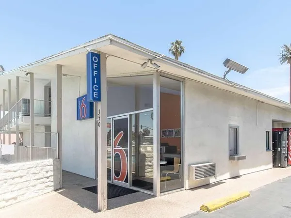 Motel 6 Bakersfield