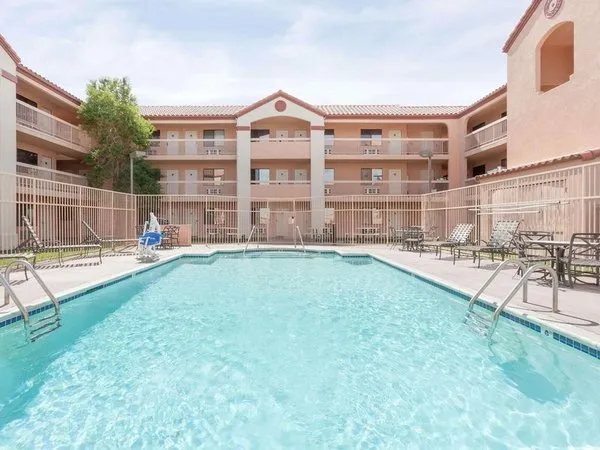 Motel 6 Barstow, CA  I15 And Lenwood Road