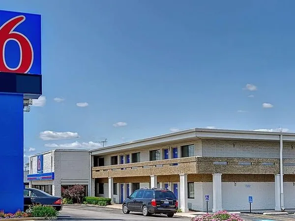 Motel 6 Chicago West Villa Park