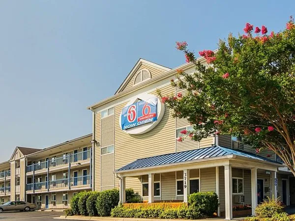 Motel 6 Fayetteville