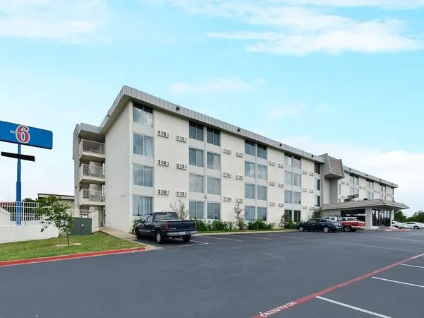 Motel 6 Fort Worth - Downtown East