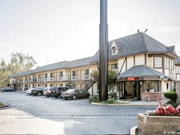 Motel 6 Fresno - Belmont Ave.