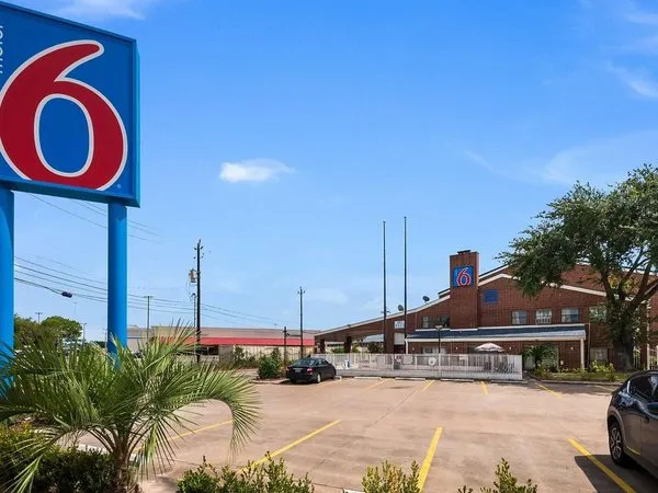 Motel 6 Houston, TX - Brookhollow