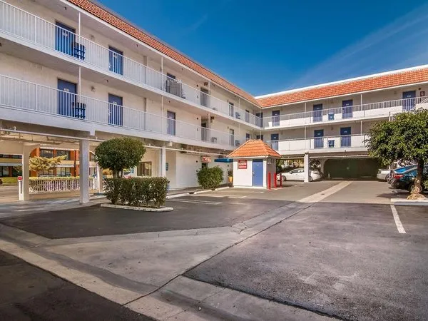 Motel 6 Monterey Park Ca
