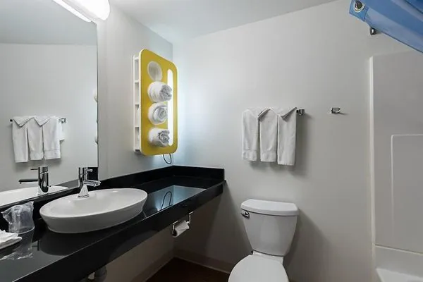 Motel 6 Moosomin SK
