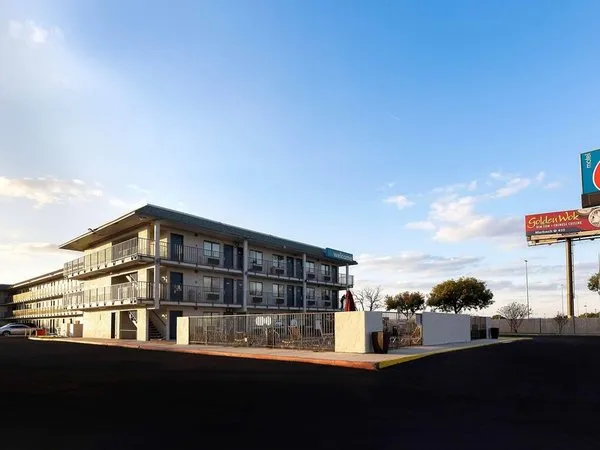 Motel 6 San Antonio West - Seaworld
