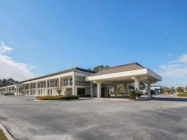 Motel 6 Savannah Midtown