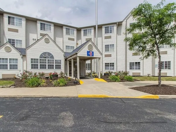 Motel 6 Streetsboro, OH