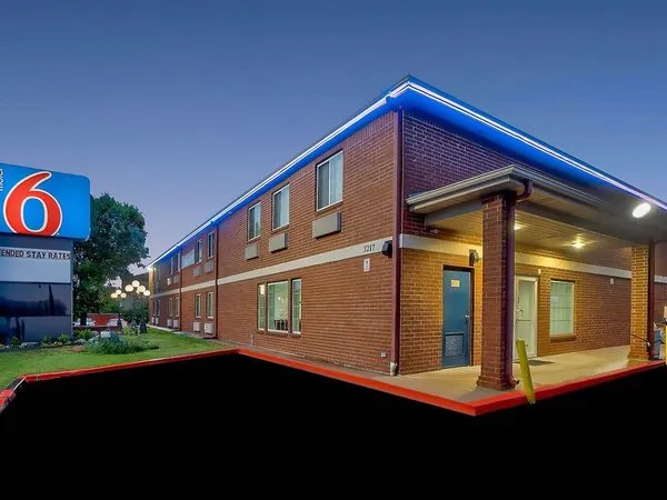 Motel 6 Tulsa OK - Central