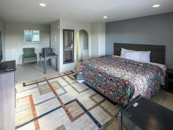 Motel 7 By OYO Near Phoenix Airport