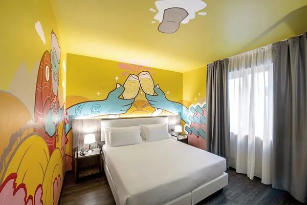 Muraless Art Hotel