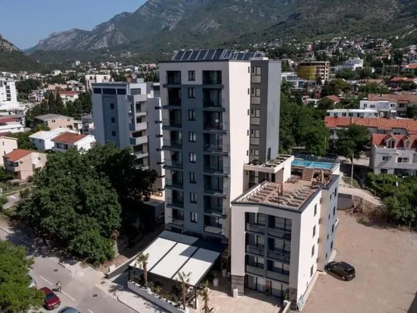 N Hotel
