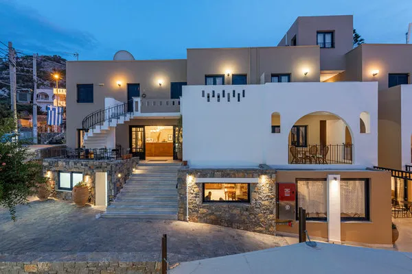 Nami Hotel & Suites