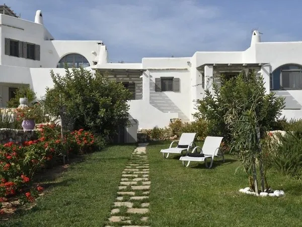 Naoussa Hills Boutique Resort