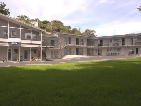 Newlands Court Motel