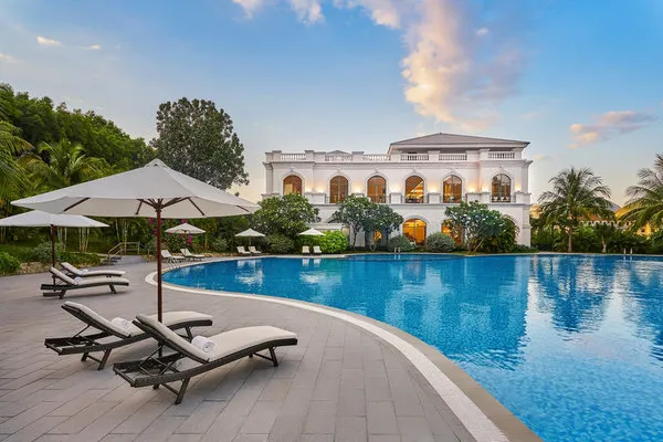 Nha Trang Marriott Resort & Spa Hon Tre Island