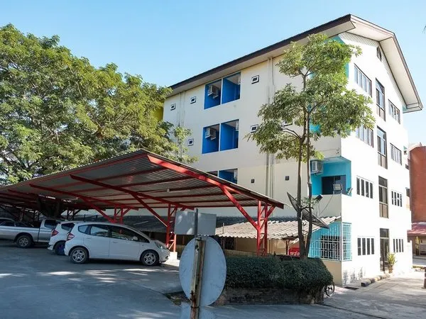 Nim Hotel