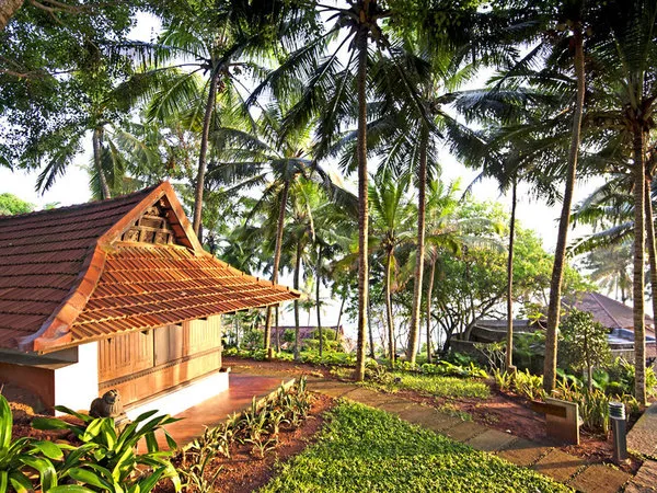 Niraamaya Retreats Surya Samudra, Kovalam