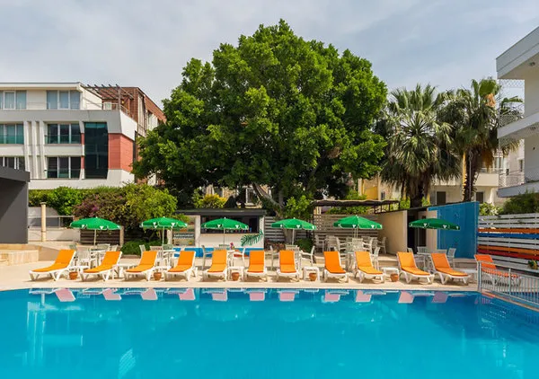 Niss Lara Hotel