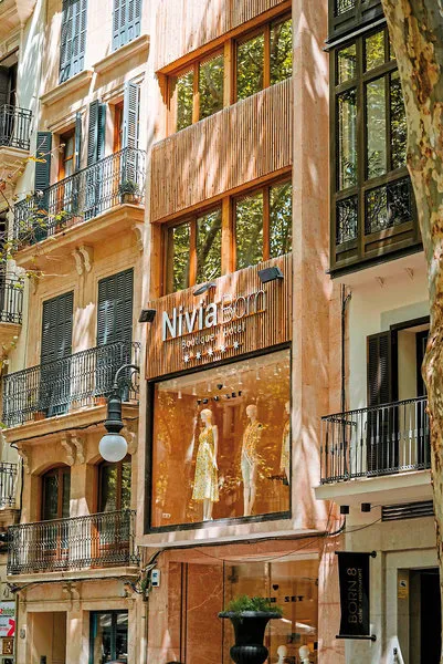 Nivia Born Boutique Hotel