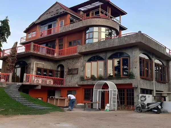 Nomads Homestay Sriracha