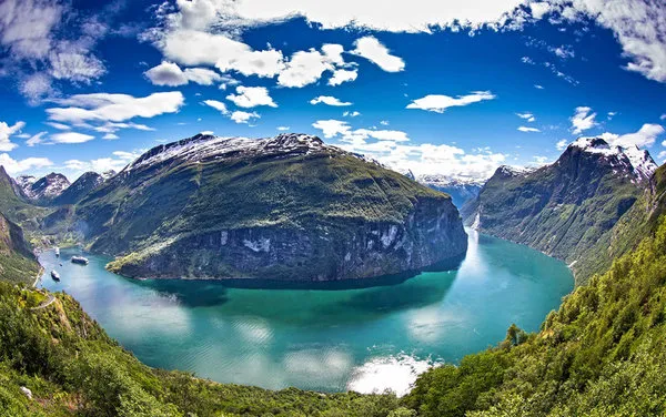 Norwegens Fjorde First Class