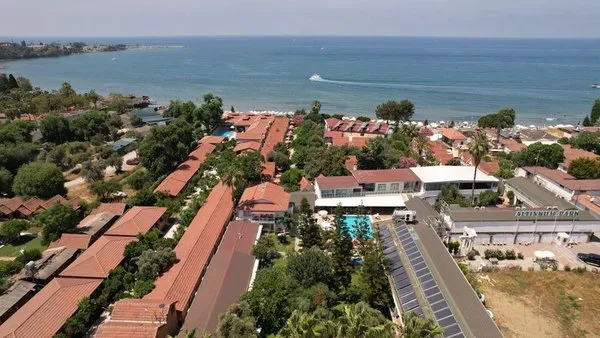 Nova Beach Hotel