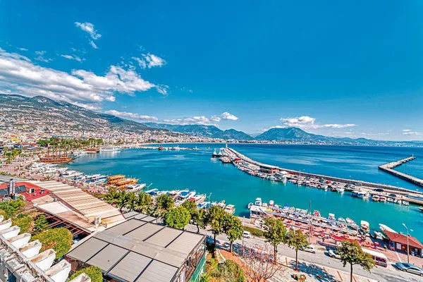 Numa Port Hotel