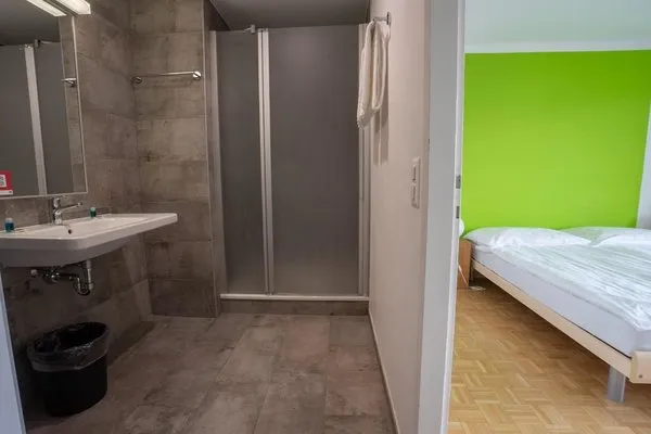 Nyon Hostel