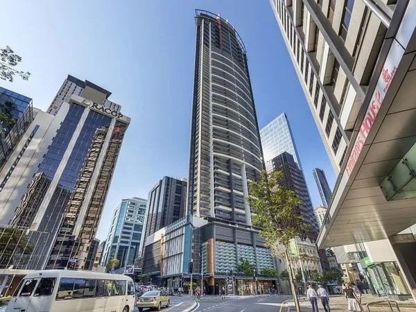 Oaks Brisbane Aurora Suites