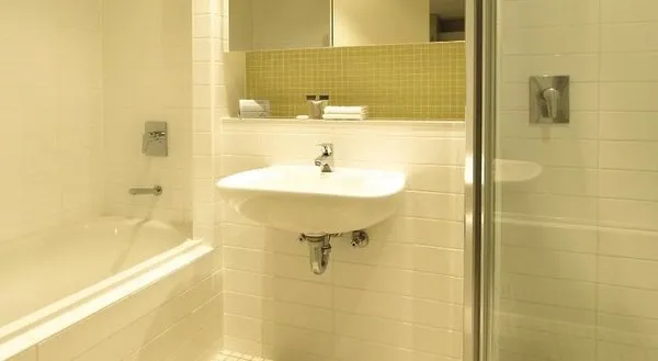 Oaks Glenelg Liberty Suites