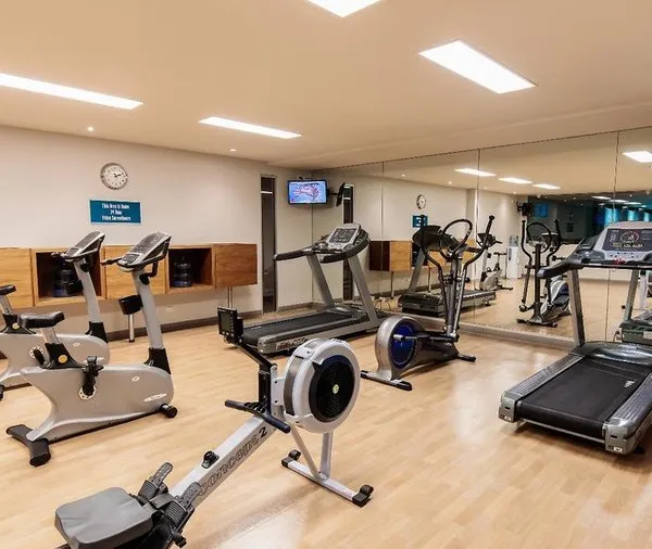 Oaks Glenelg Plaza Pier Suites