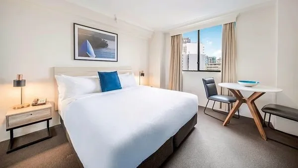 Oaks Sydney Castlereagh Suites