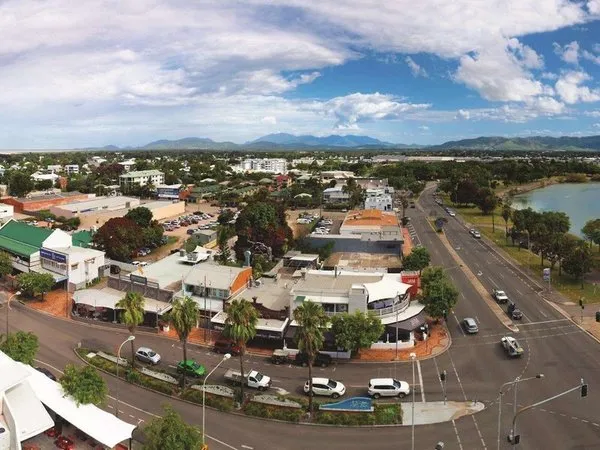 Oaks Townsville Gateway Suites