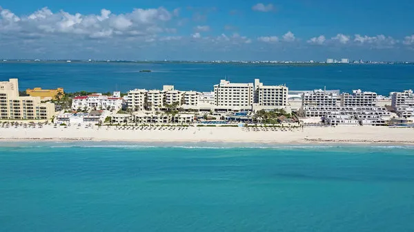 Occidental Tucancún