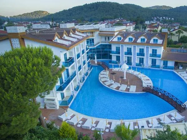 Ocean Blue High Class Hotel
