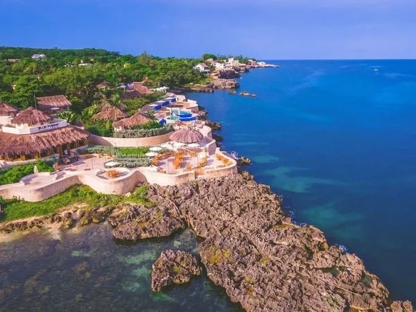 Ocean Cliff Hotel